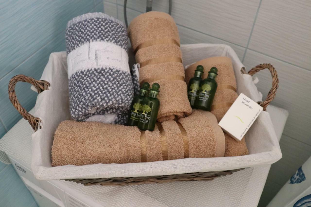 Iris Deluxe Suites 2 カヴァラ エクステリア 写真